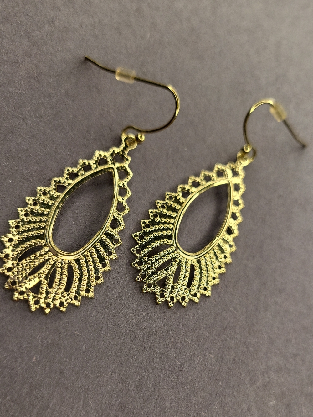 Delicate Gold Filigree Teardrop Dangle Earrings